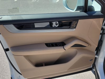 2025 Porsche Cayenne Coupe Base