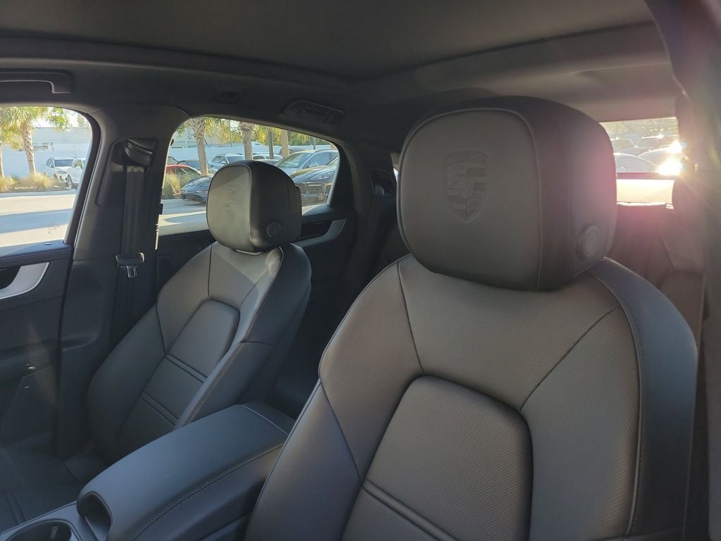 2026 Porsche Cayenne Coupe Base