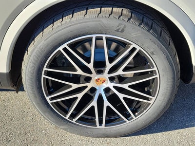 2026 Porsche Cayenne Coupe Base