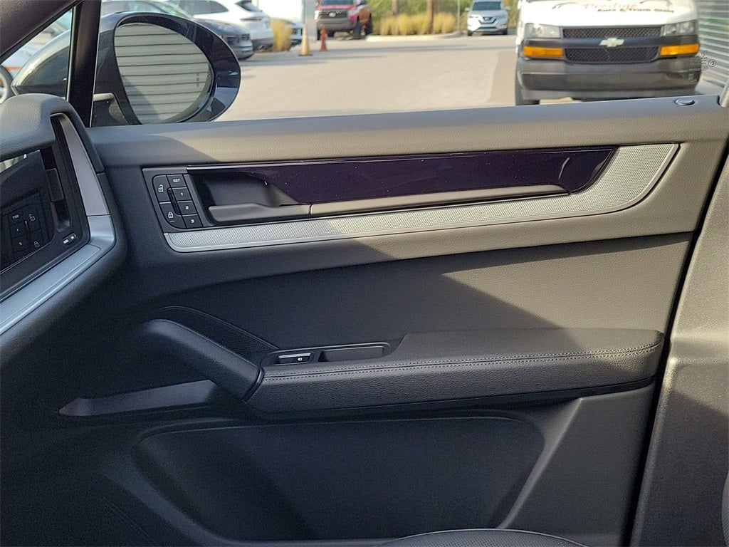 2026 Porsche Cayenne Coupe Base