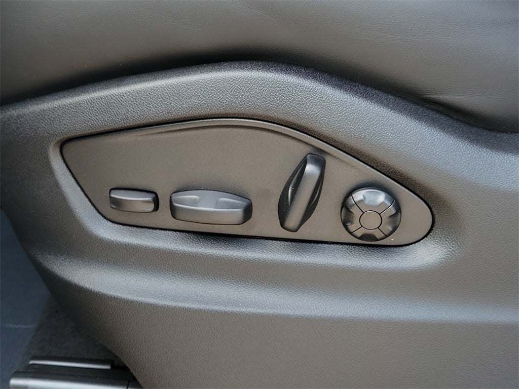 2026 Porsche Cayenne Coupe Base