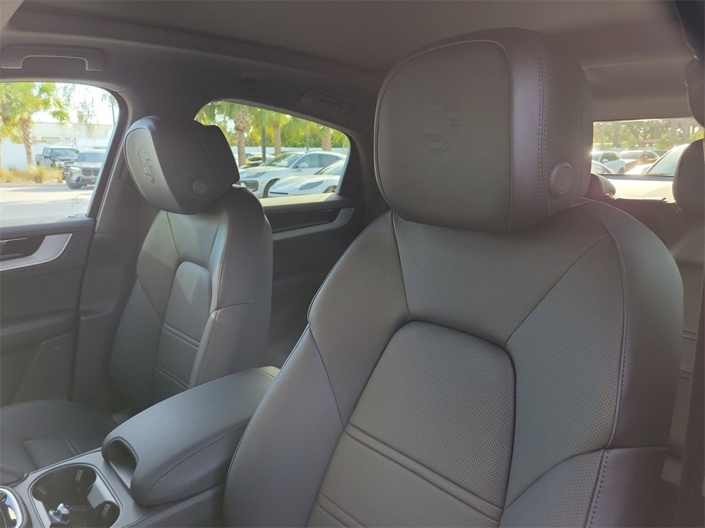 2026 Porsche Cayenne Coupe Base