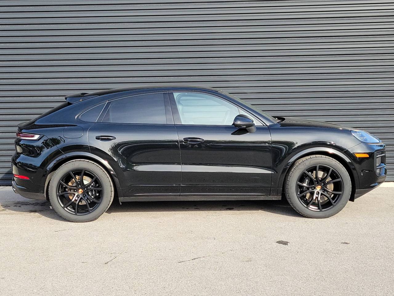 2026 Porsche Cayenne Coupe Base