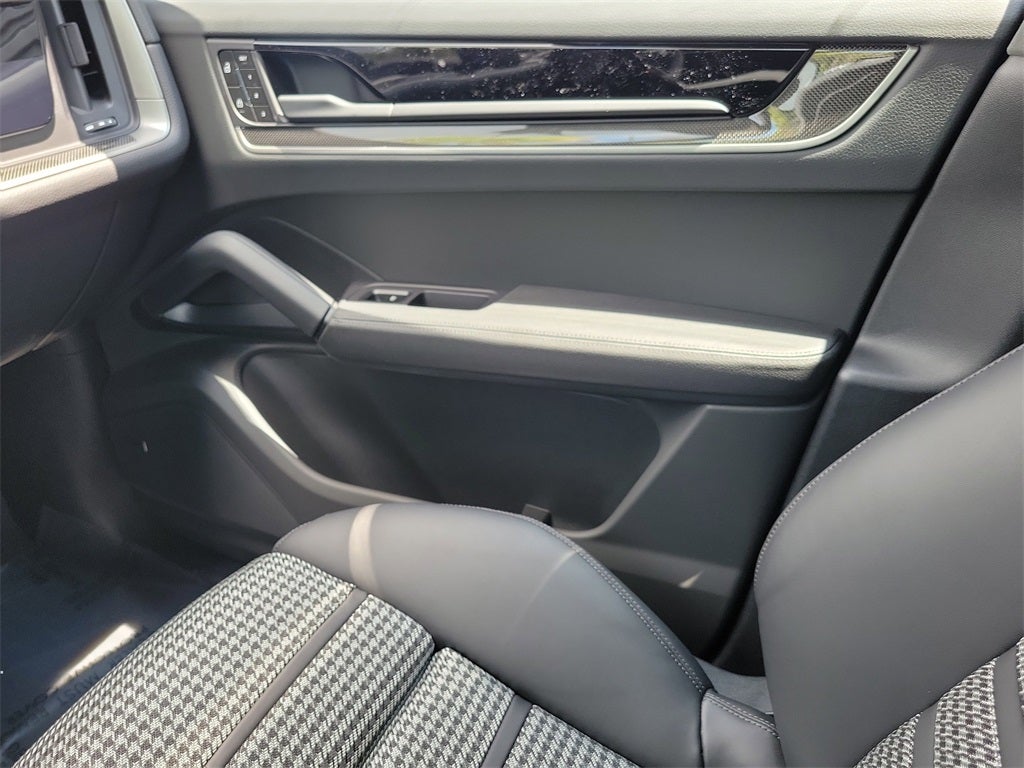 2026 Porsche Cayenne Coupe Base