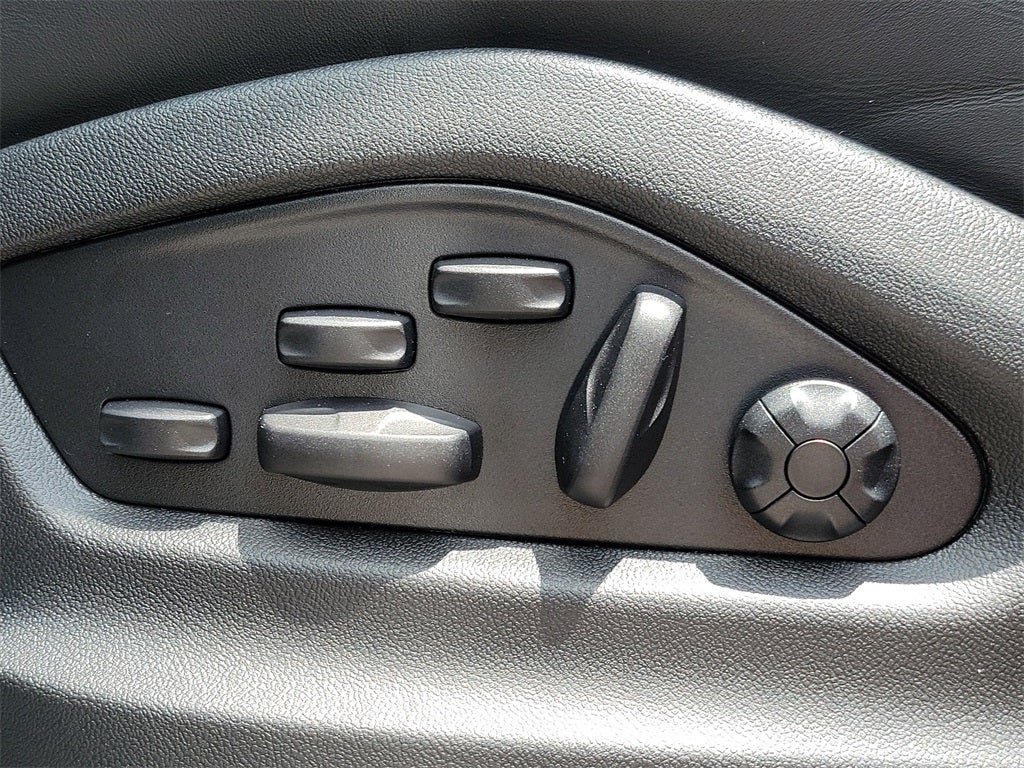 2026 Porsche Cayenne Coupe Base