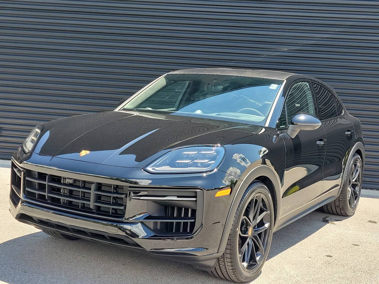 2026 Porsche Cayenne Coupe Base