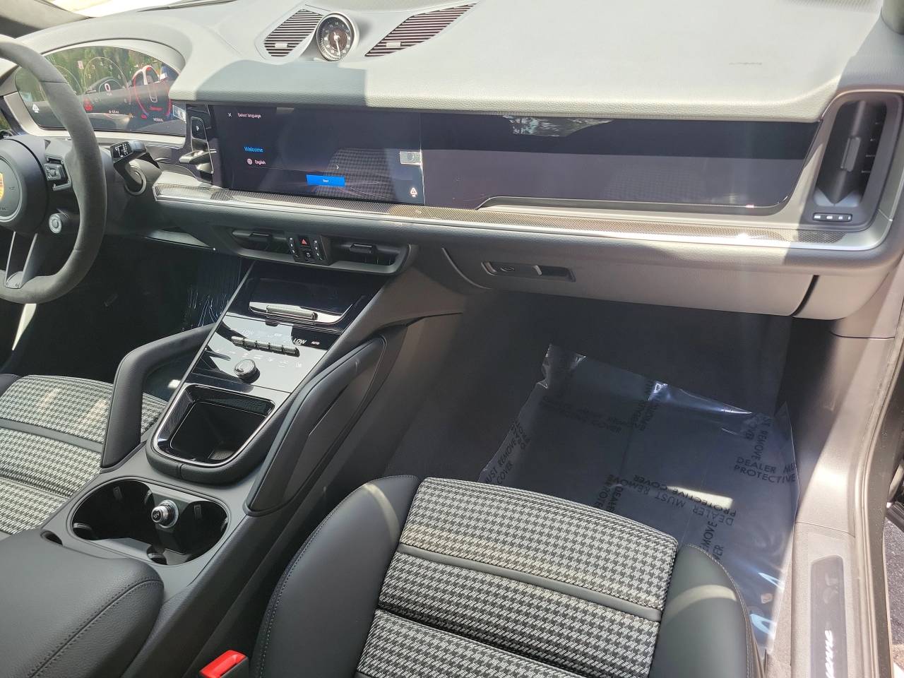 2026 Porsche Cayenne Coupe Base