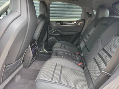 2026 Porsche Cayenne Coupe Base