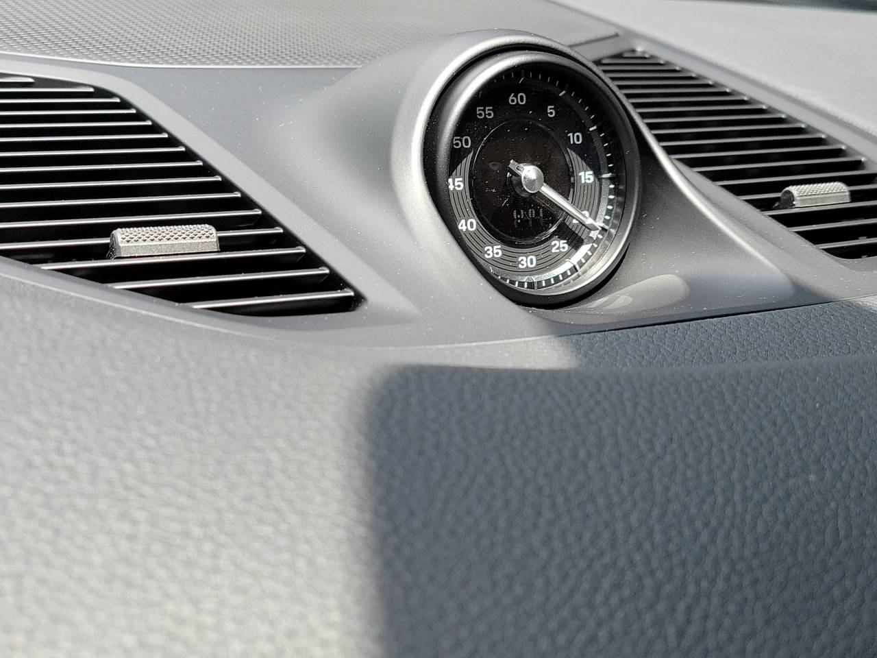 2026 Porsche Cayenne Coupe Base