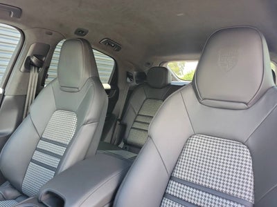 2026 Porsche Cayenne Coupe Base