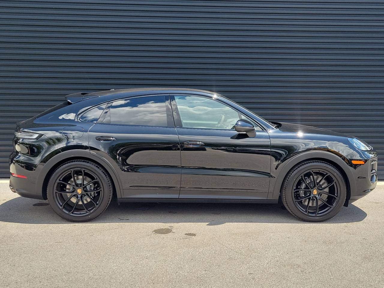2026 Porsche Cayenne Coupe Base