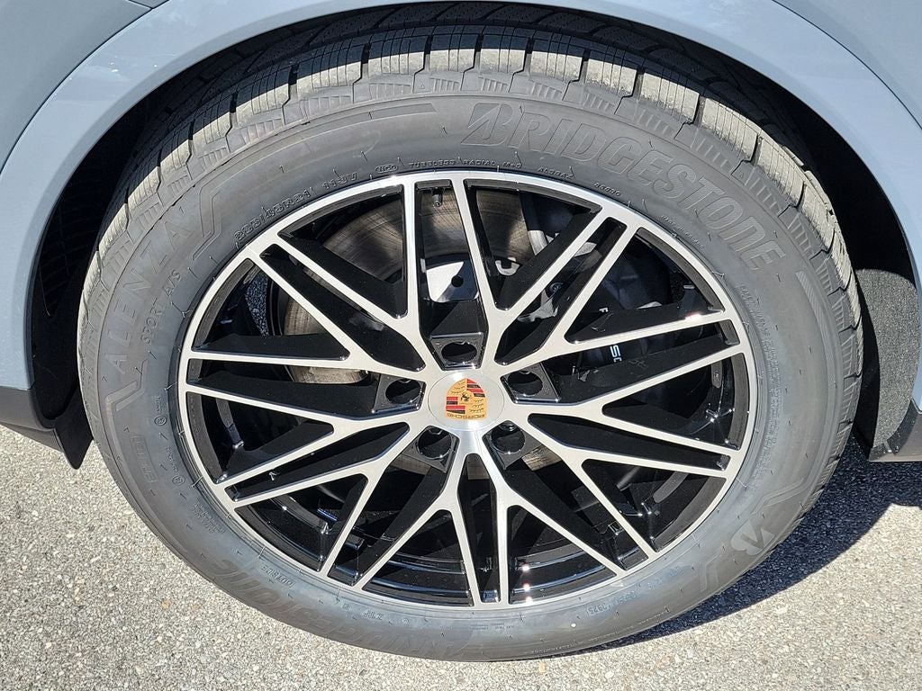 2026 Porsche Cayenne Coupe Base