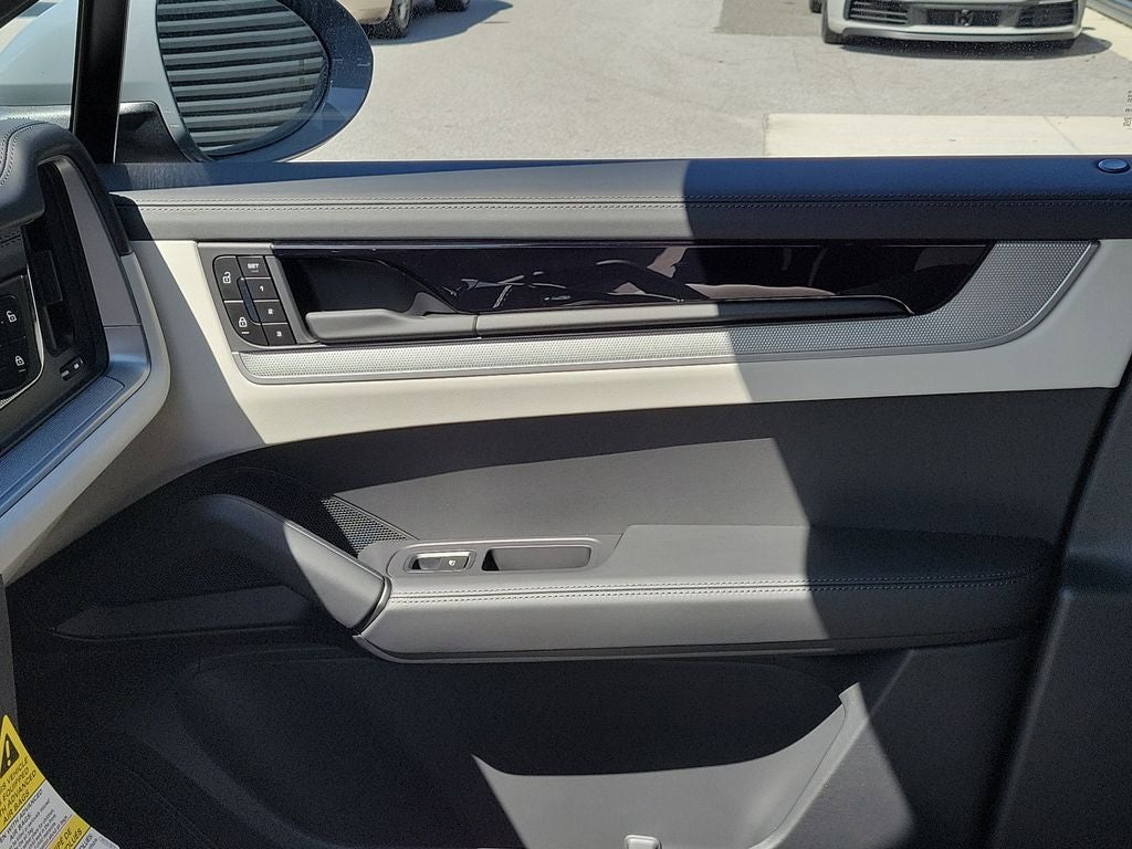 2026 Porsche Cayenne Coupe Base