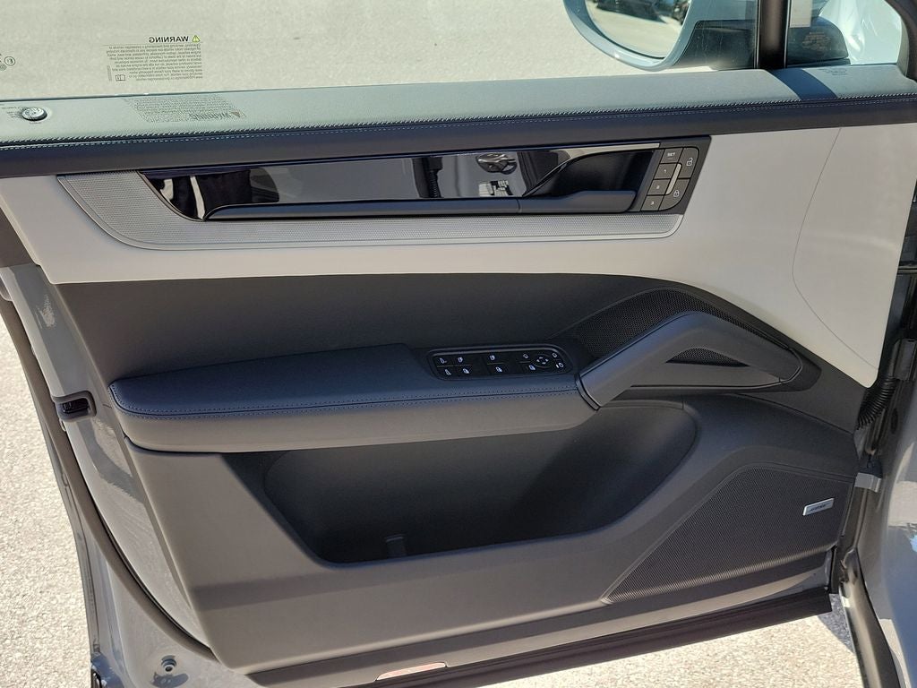 2026 Porsche Cayenne Coupe Base