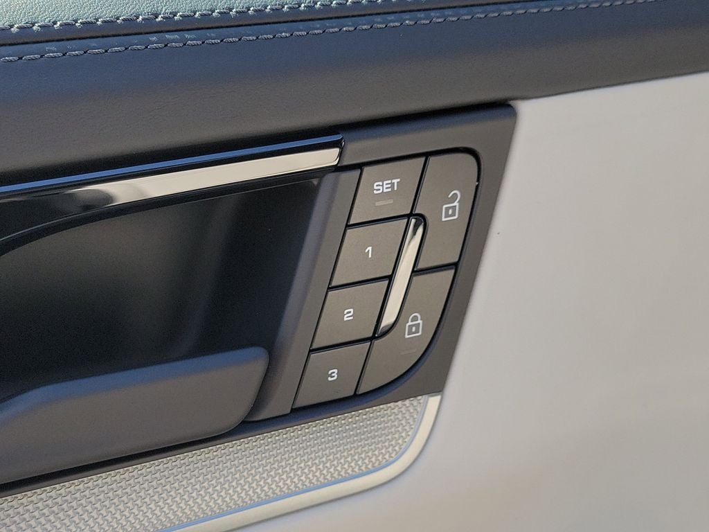 2026 Porsche Cayenne Coupe Base