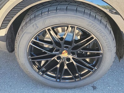 2026 Porsche Cayenne Coupe Base