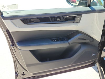 2026 Porsche Cayenne Coupe Base