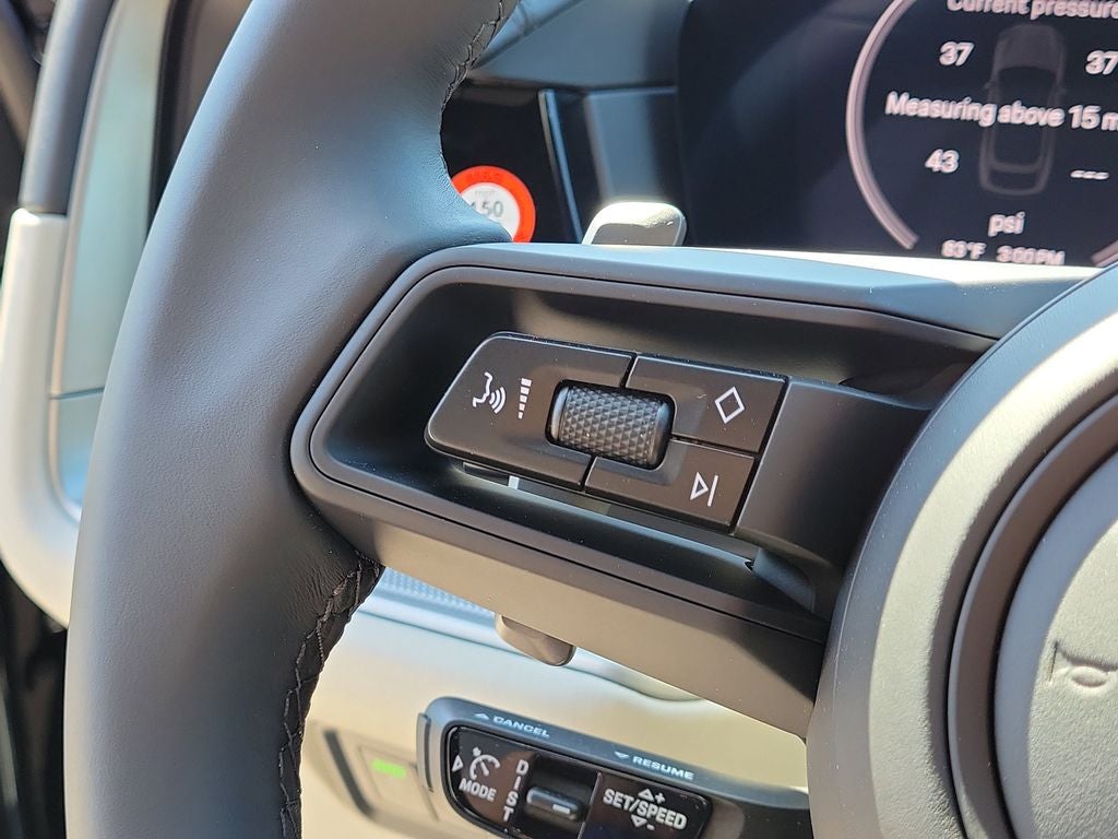 2026 Porsche Cayenne Coupe Base