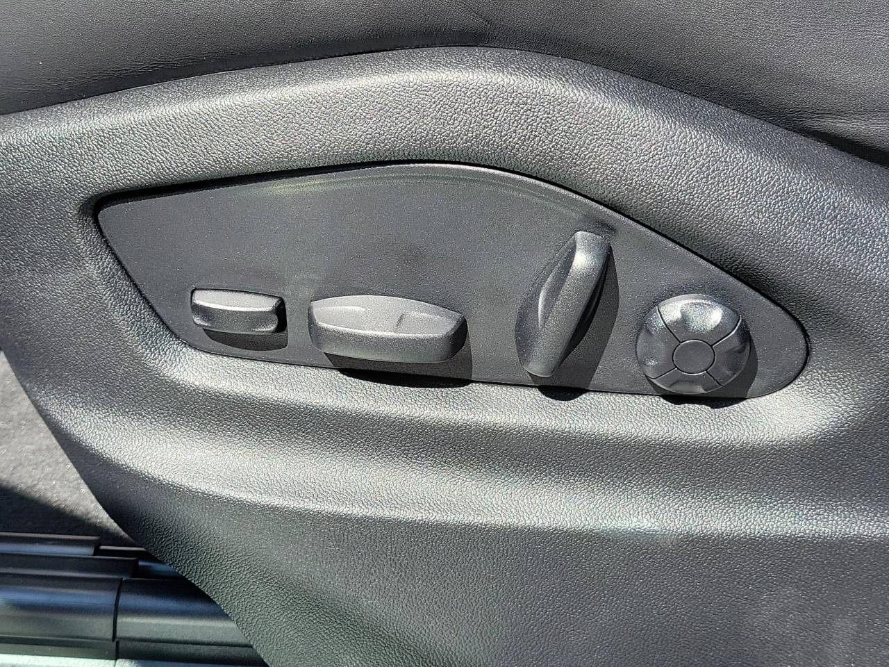 2026 Porsche Cayenne Coupe Base