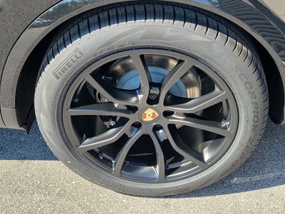 2026 Porsche Cayenne Coupe Base