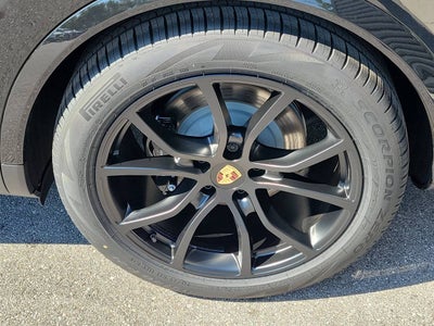 2026 Porsche Cayenne Coupe Base