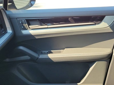 2026 Porsche Cayenne Coupe Base