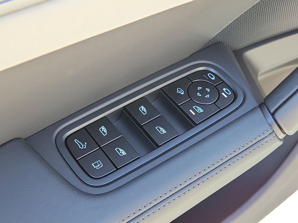 2026 Porsche Cayenne E-Hybrid Coupe Base