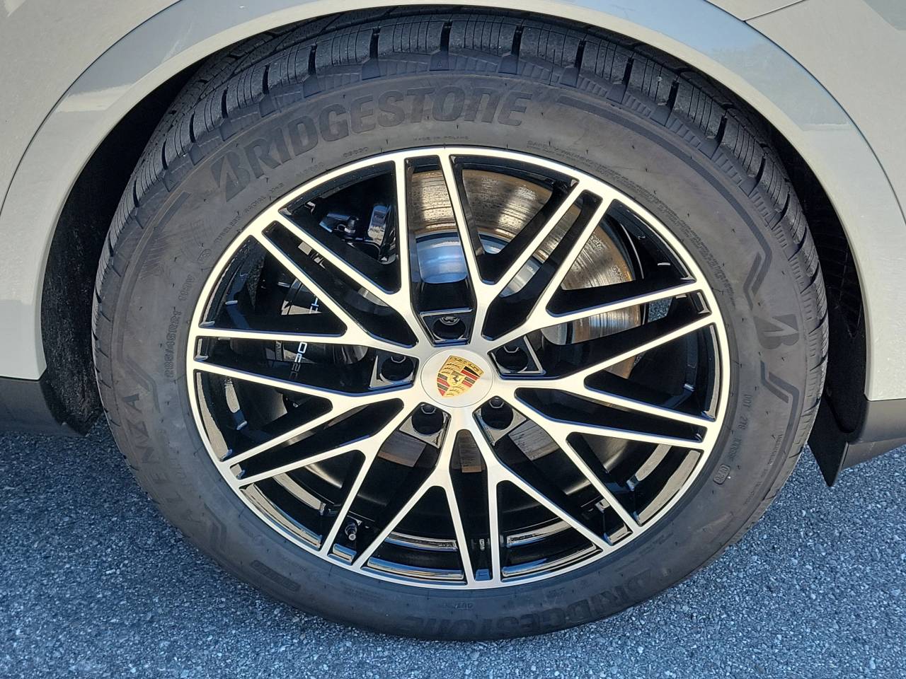 2026 Porsche Cayenne E-Hybrid Coupe Base