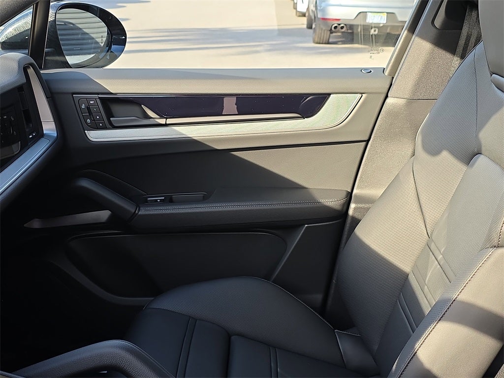 2026 Porsche Cayenne E-Hybrid Coupe Base