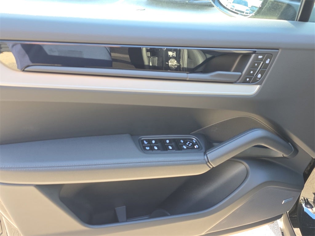 2026 Porsche Cayenne E-Hybrid Coupe Base