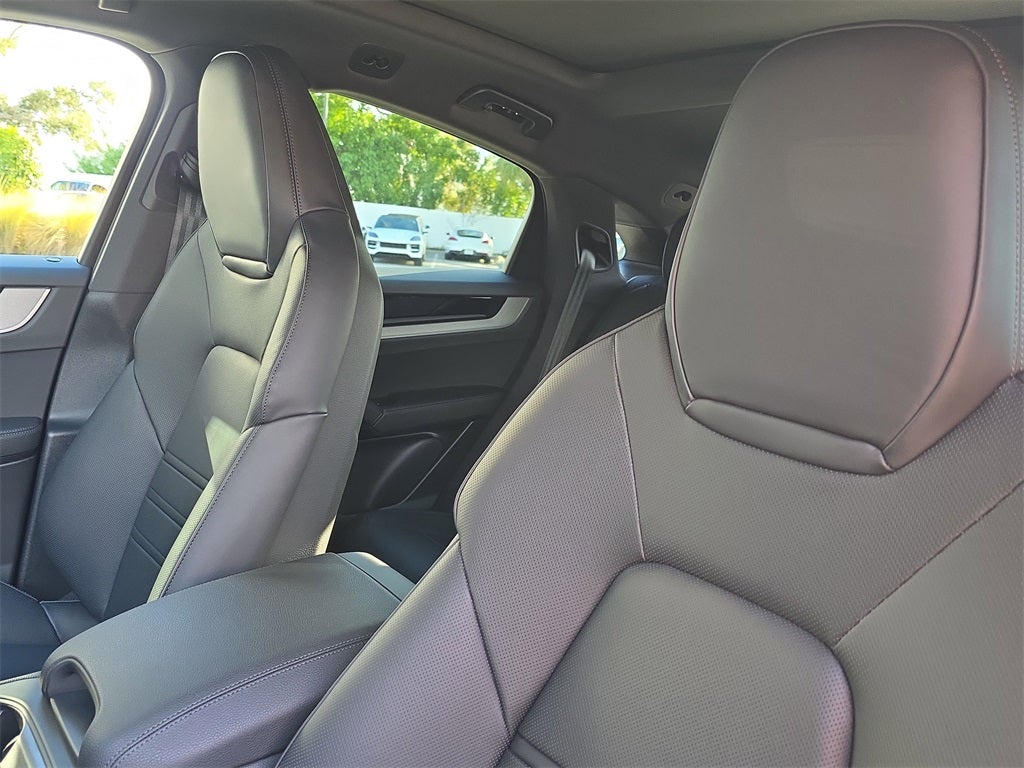 2026 Porsche Cayenne E-Hybrid Coupe Base