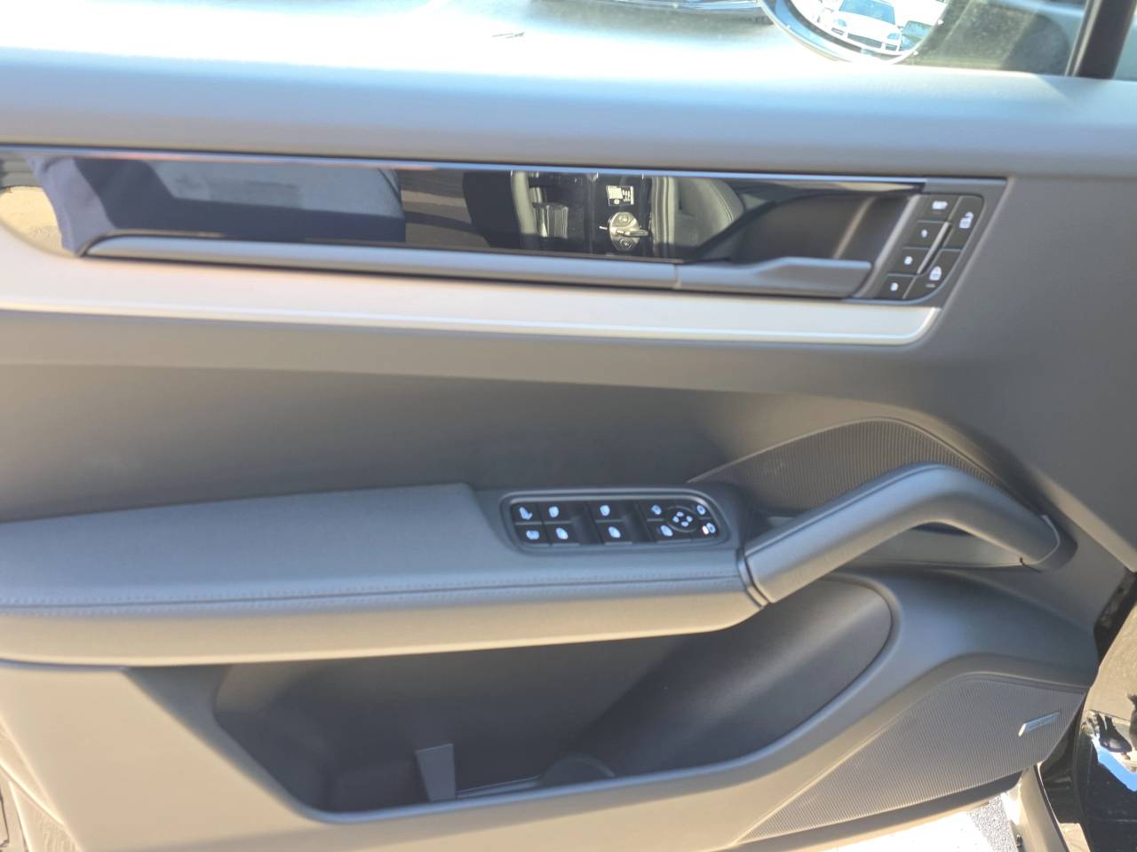 2026 Porsche Cayenne E-Hybrid Coupe Base