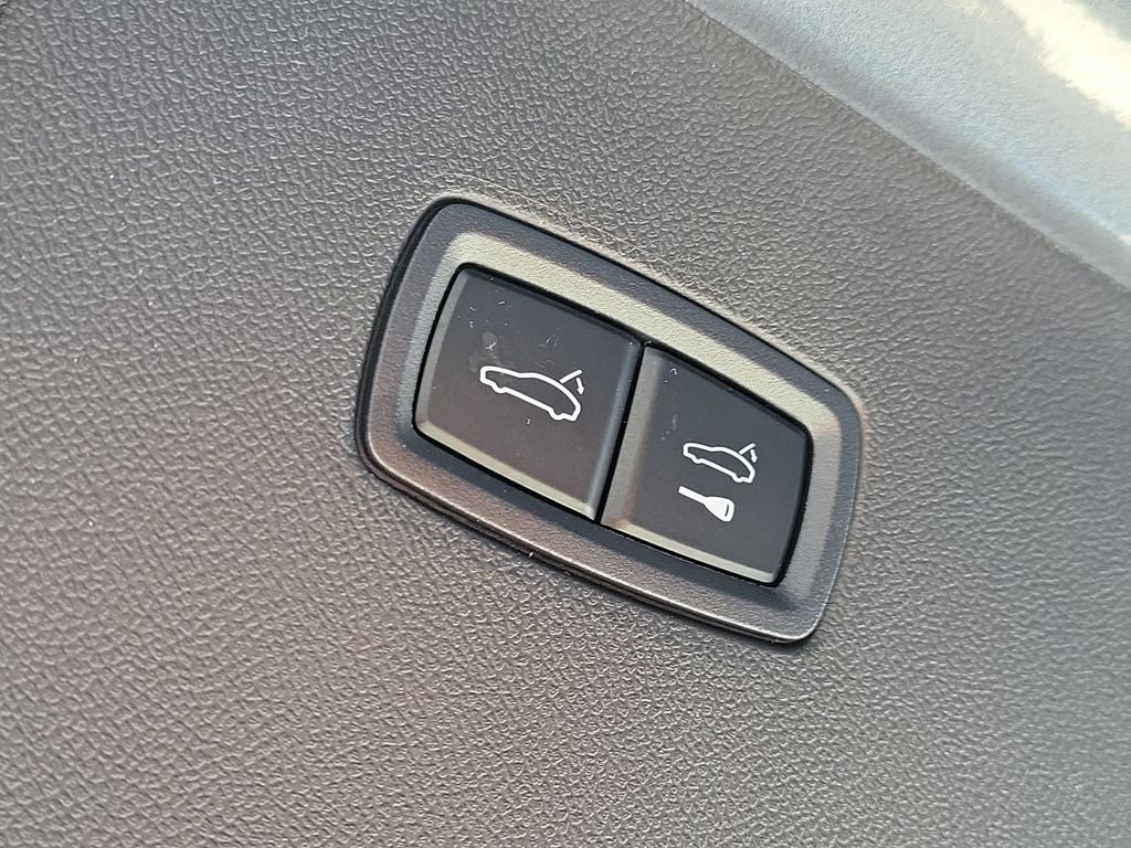 2026 Porsche Cayenne Coupe GTS