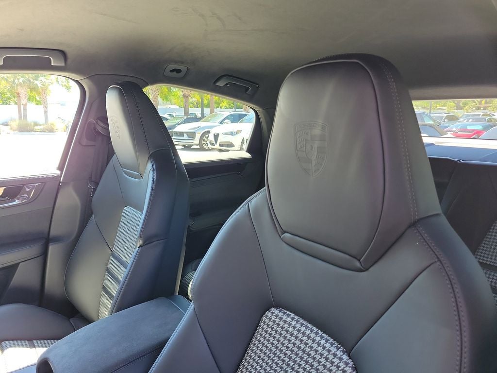 2026 Porsche Cayenne Coupe GTS