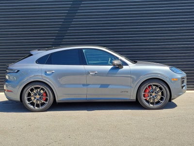 2026 Porsche Cayenne Coupe GTS