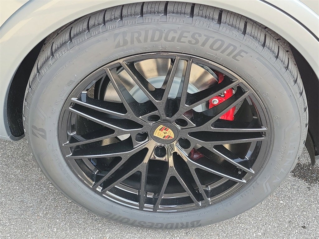 2026 Porsche Cayenne Coupe GTS