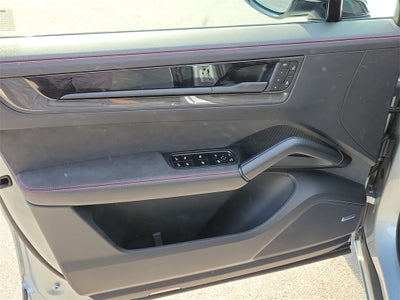 2026 Porsche Cayenne Coupe GTS