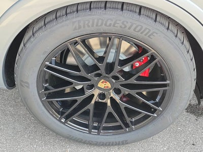 2026 Porsche Cayenne Coupe GTS