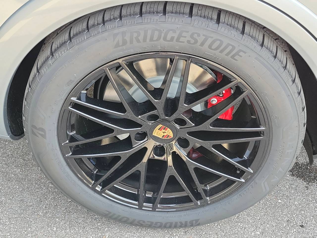 2026 Porsche Cayenne Coupe GTS