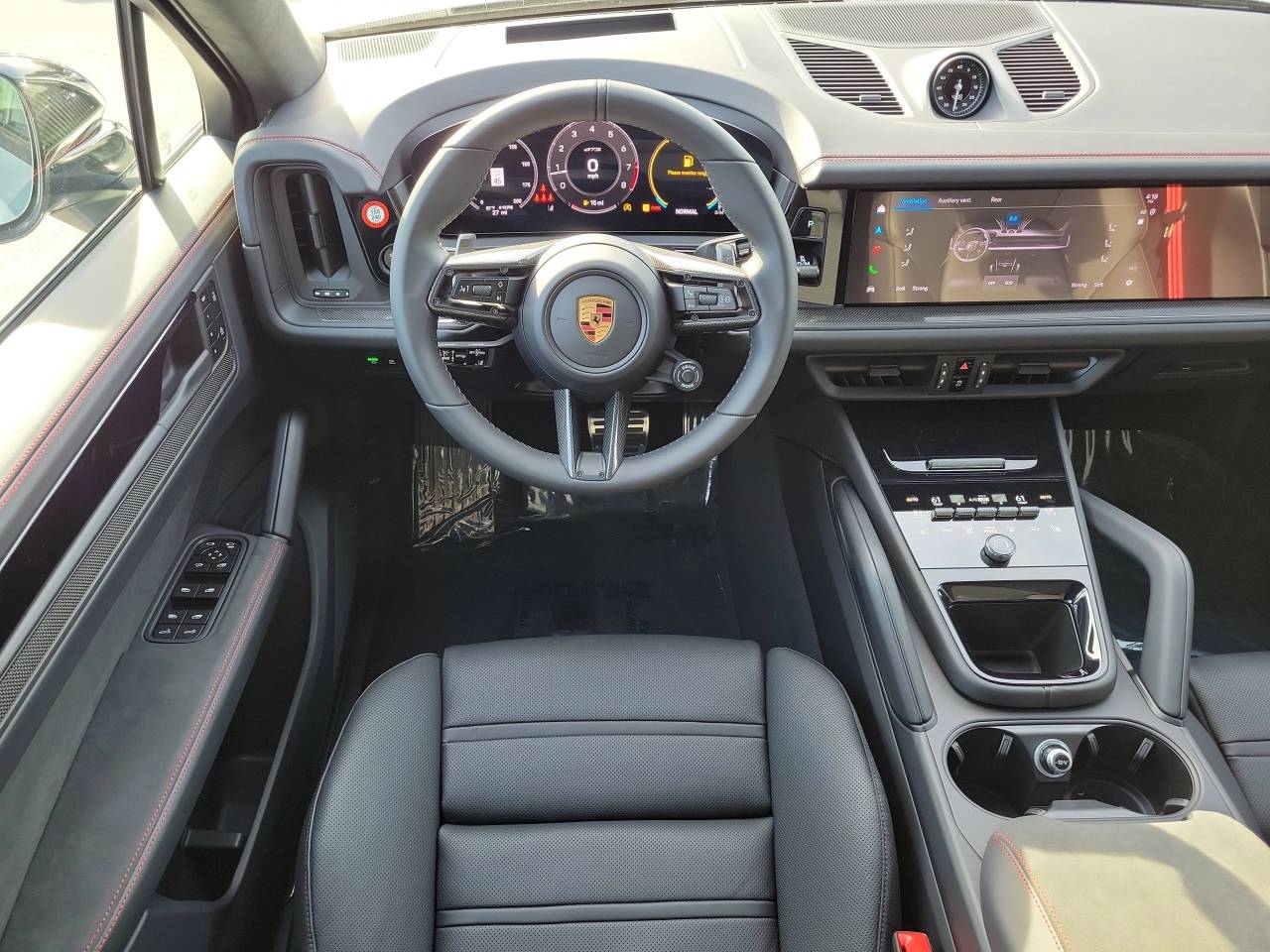 2026 Porsche Cayenne Coupe GTS