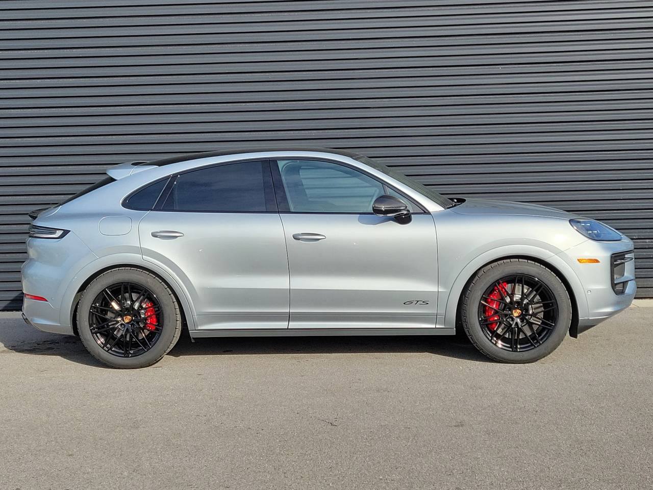 2026 Porsche Cayenne Coupe GTS