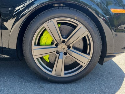 2026 Porsche Cayenne E-Hybrid Coupe Turbo