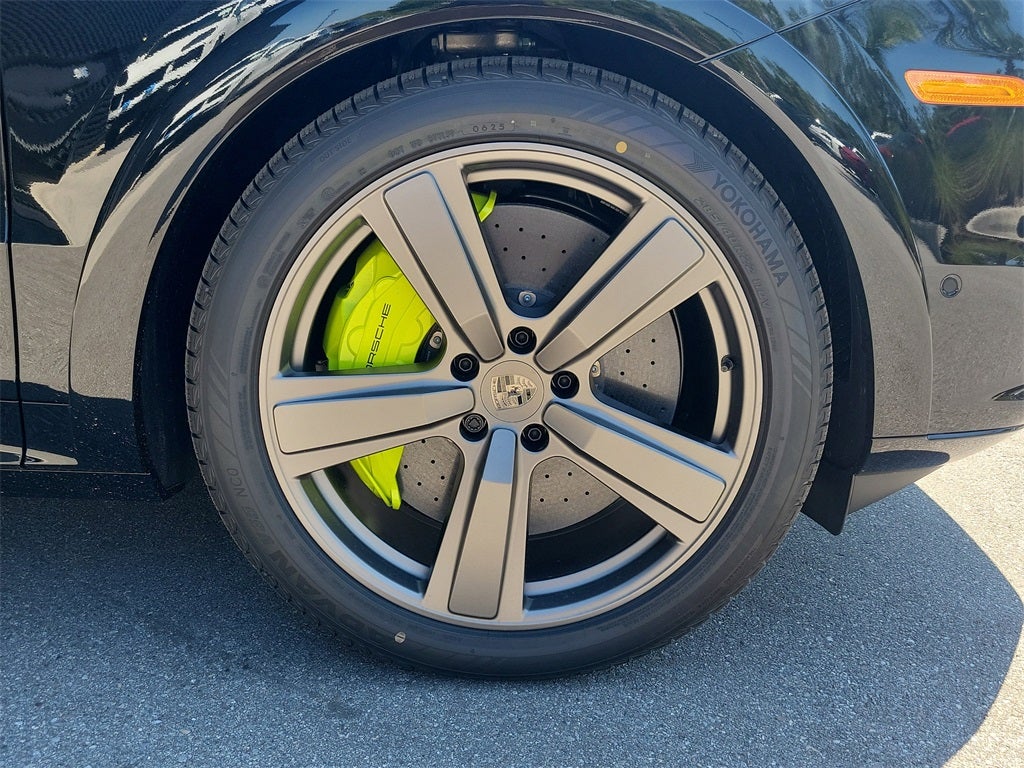 2026 Porsche Cayenne E-Hybrid Coupe Turbo