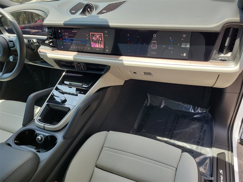 2025 Porsche Cayenne E-Hybrid Coupe S