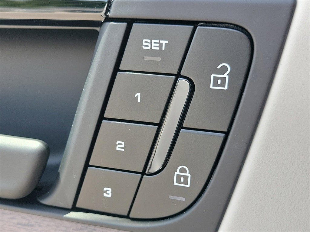 2025 Porsche Cayenne E-Hybrid Coupe S