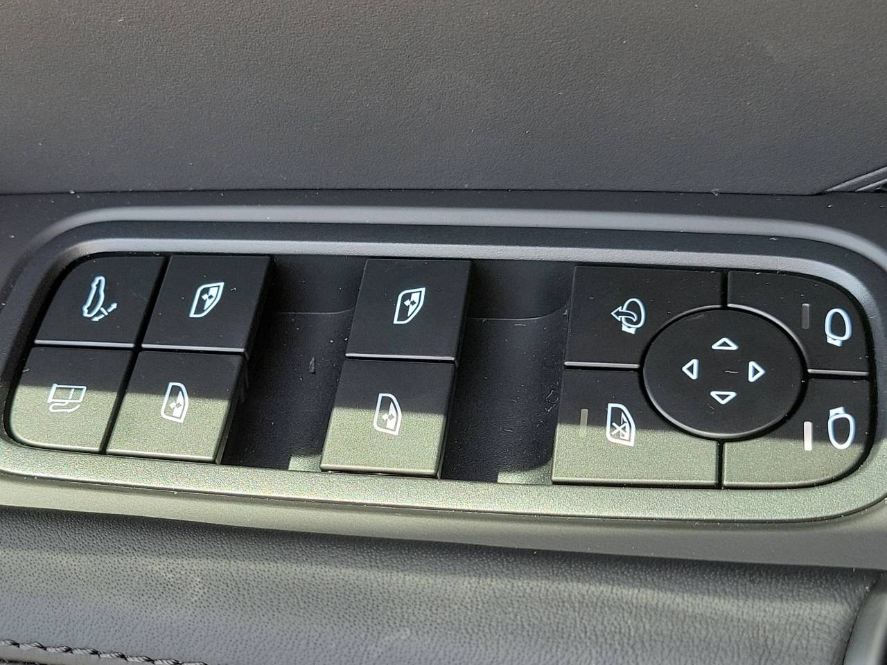 2025 Porsche Cayenne E-Hybrid Coupe S