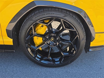 2023 Lamborghini Urus Performante