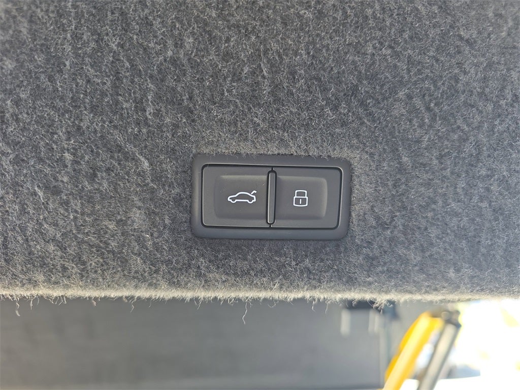 2023 Lamborghini Urus Performante