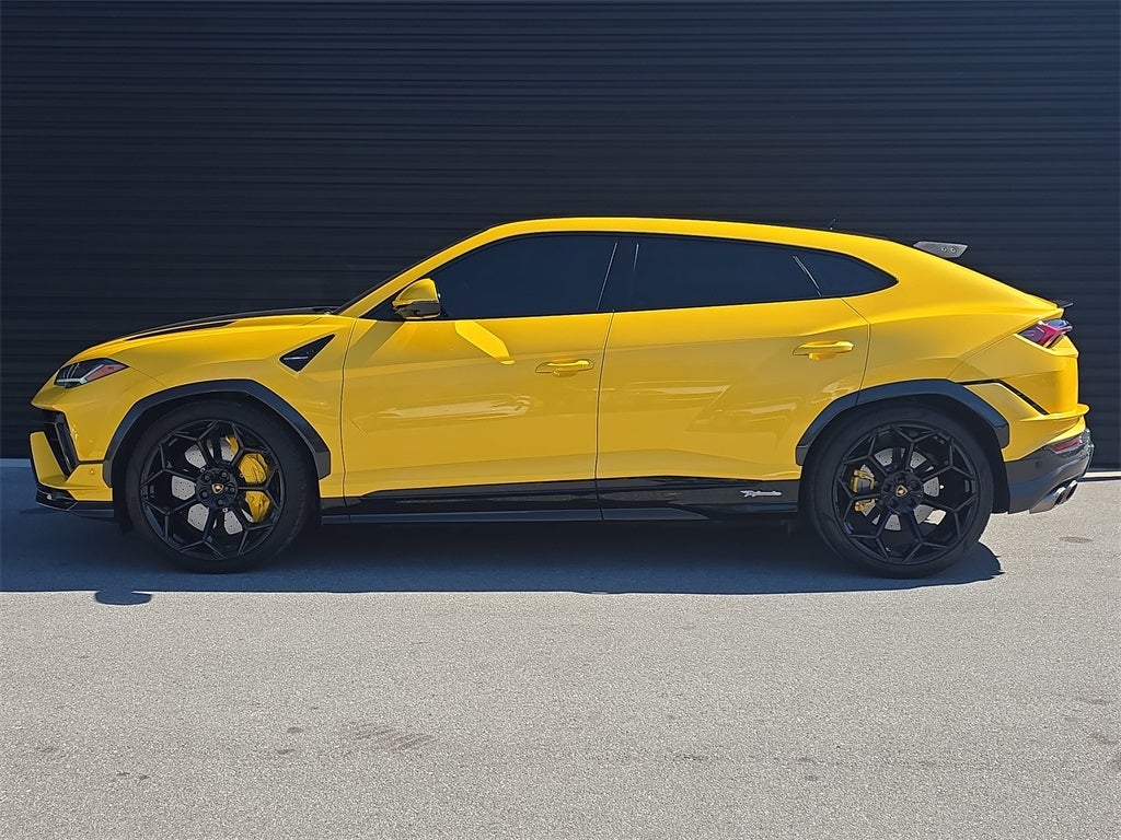 2023 Lamborghini Urus Performante