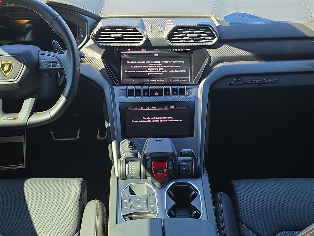 2023 Lamborghini Urus Performante